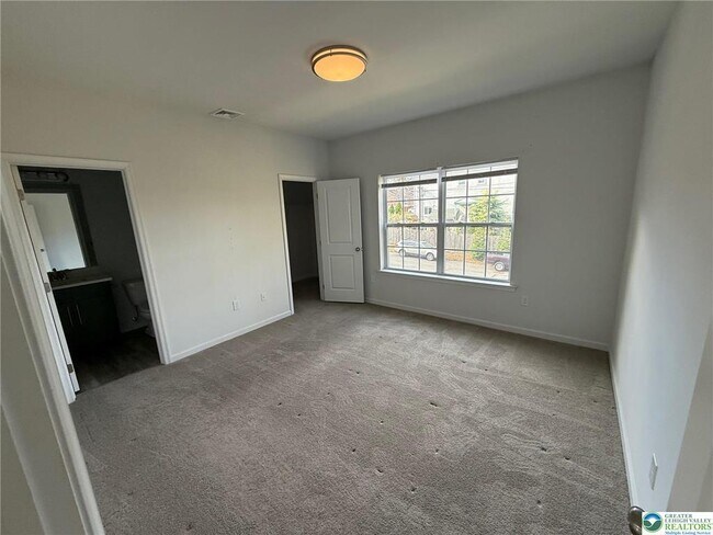 Building Photo - 1332-1334 Genoa St