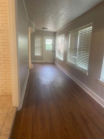 Building Photo - 315 S Baker St