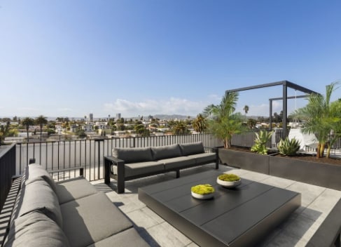 Building Photo - 4506 Dockweiler St