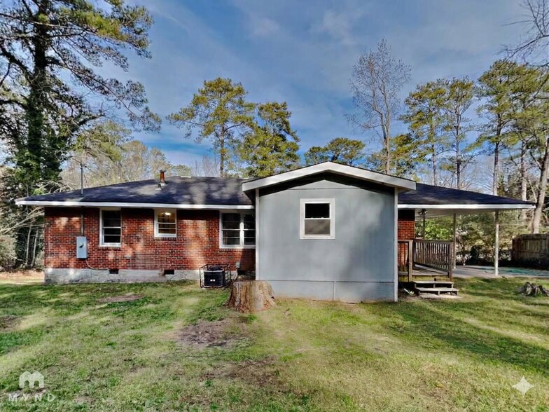 Building Photo - 3660 Hill Acres Rd SW