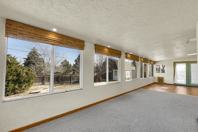 Building Photo - $2,195.95, 3-bed, 2-bed, ranch-style home with a large backyard and $300 off first month's rent