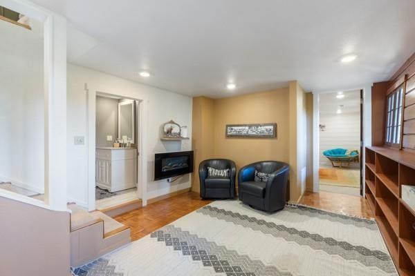 Building Photo - 60 Crescent Dr