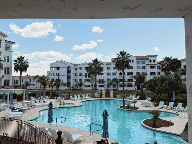 Building Photo - 2511 W Queen Creek Rd