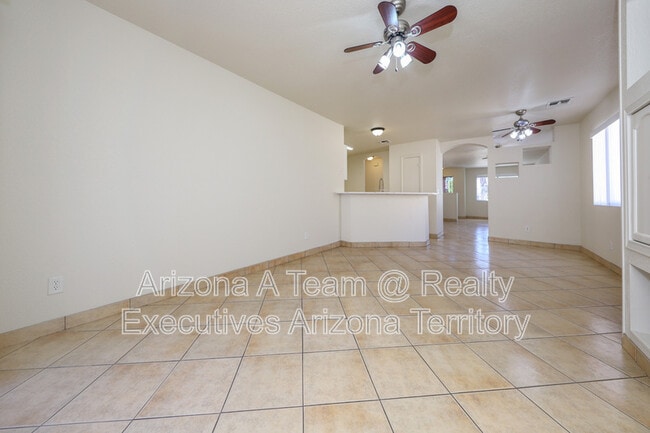 Building Photo - 7041 Mitchell Flyer Rd