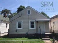 Building Photo - 2 bedroom home in South Louisville now available!