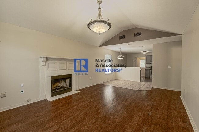 Building Photo - 2 Bed/1 Bath in Barnett Bend in Brandon