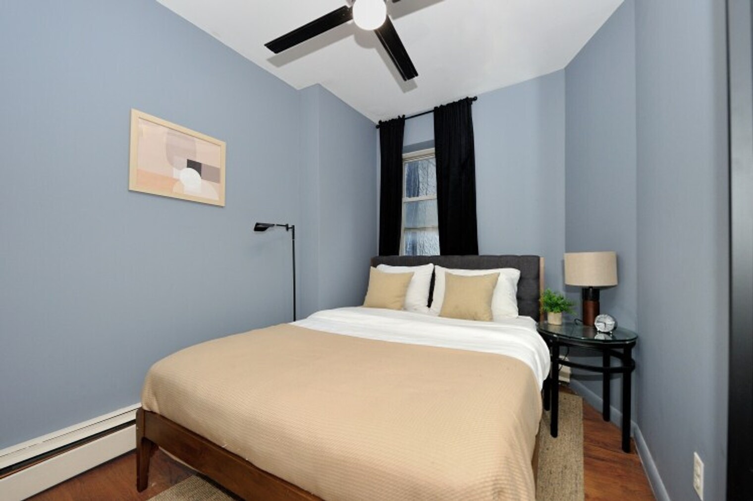 Building Photo - 356 W 37th St