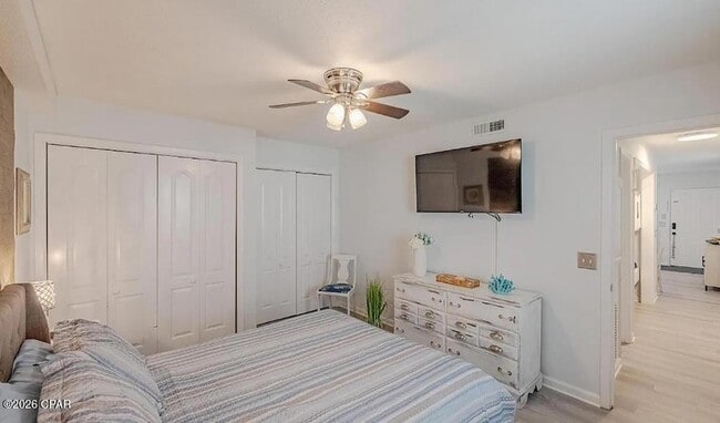 Building Photo - 17462 Front Beach Rd