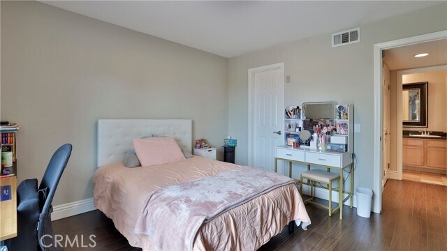 Building Photo - 2320 Del Mar Way