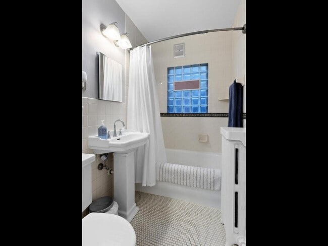 Building Photo - 4840 Upton Ave S