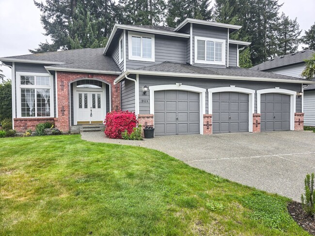 Primary Photo - Updated 4BD Home in Gleneagle