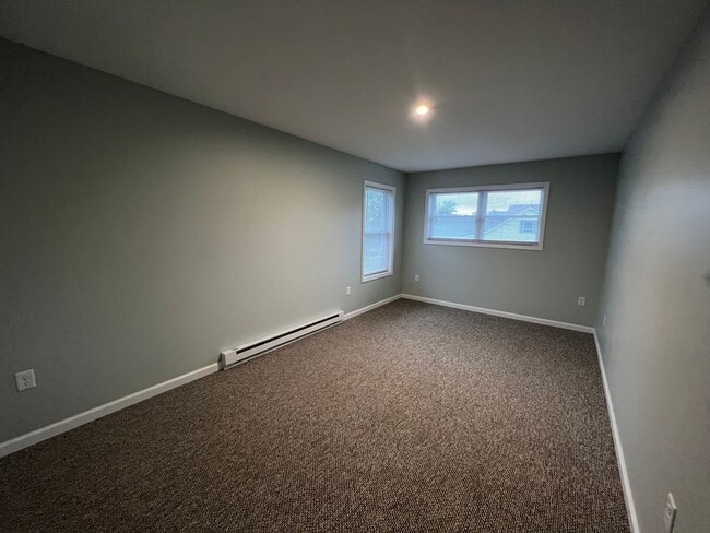 Building Photo - 723 Eastgate Pl