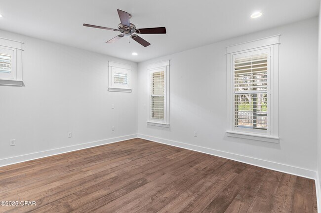 Building Photo - 298 Cobalt Ln