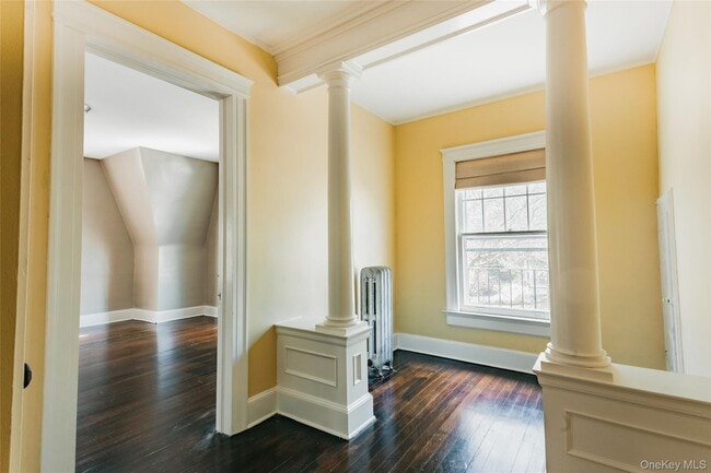 Building Photo - 137 Leroy St