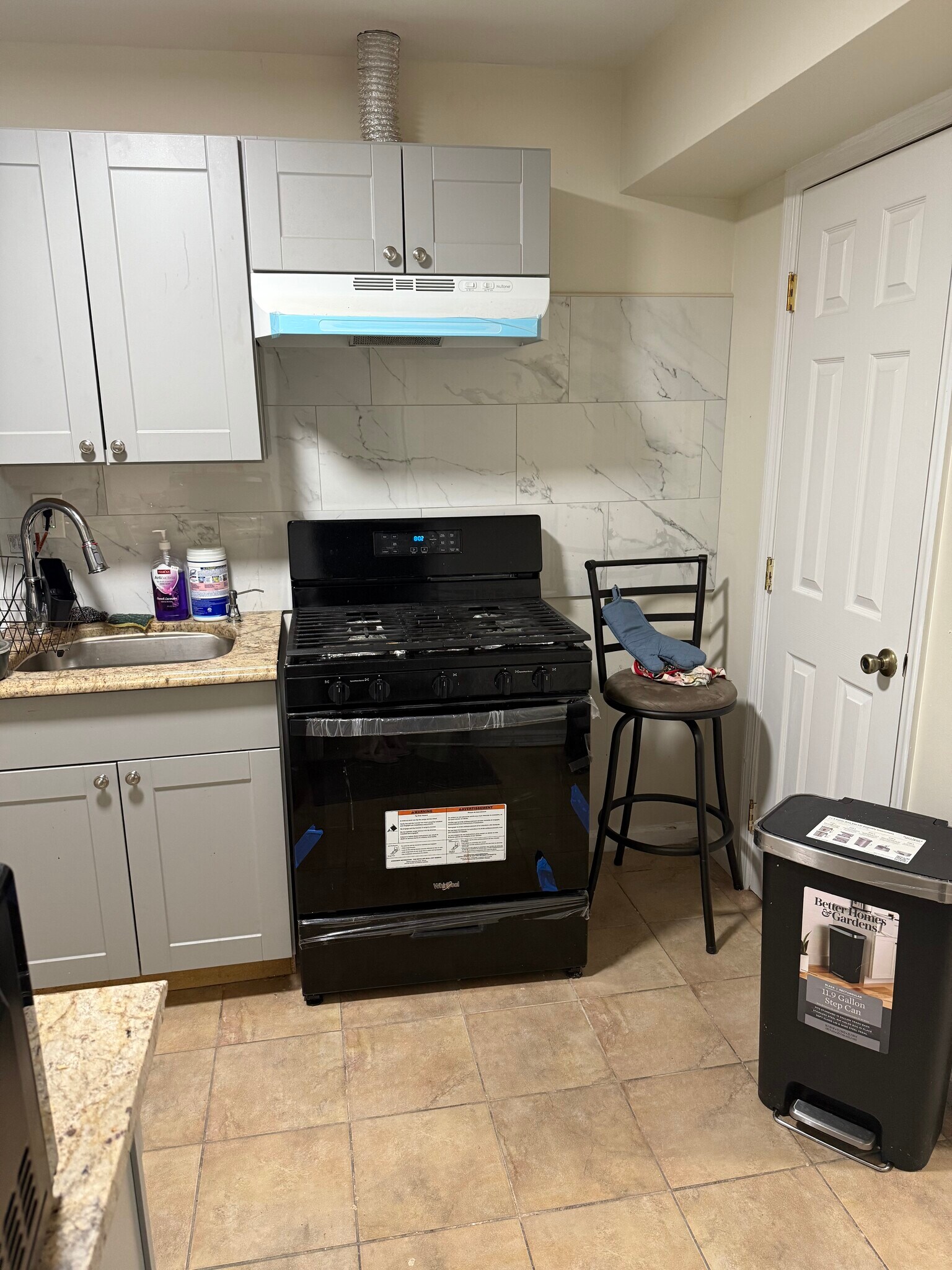 Building Photo - 36 Mersereau Ave