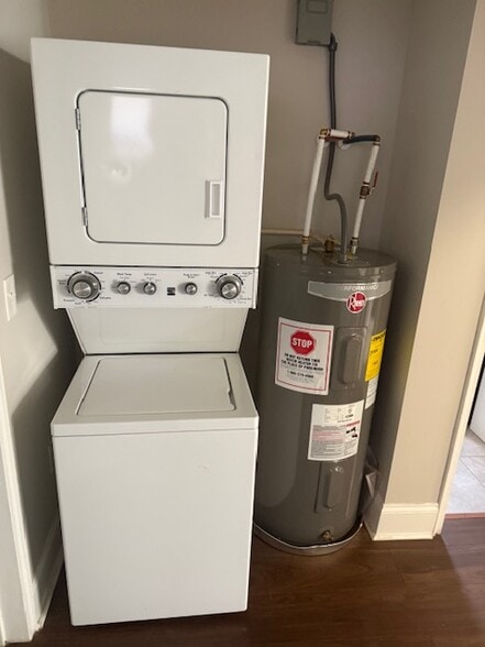 Building Photo - 22 Ridgeway Dr