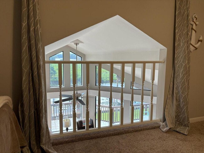 Building Photo - 3806 Spinnaker Dr