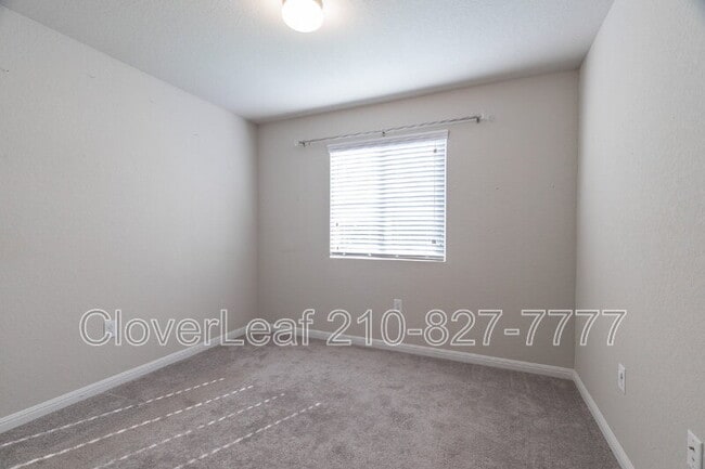 Building Photo - 10414 Legacy Hl