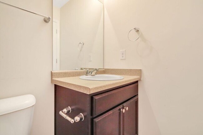Building Photo - 285 Cantle Dr
