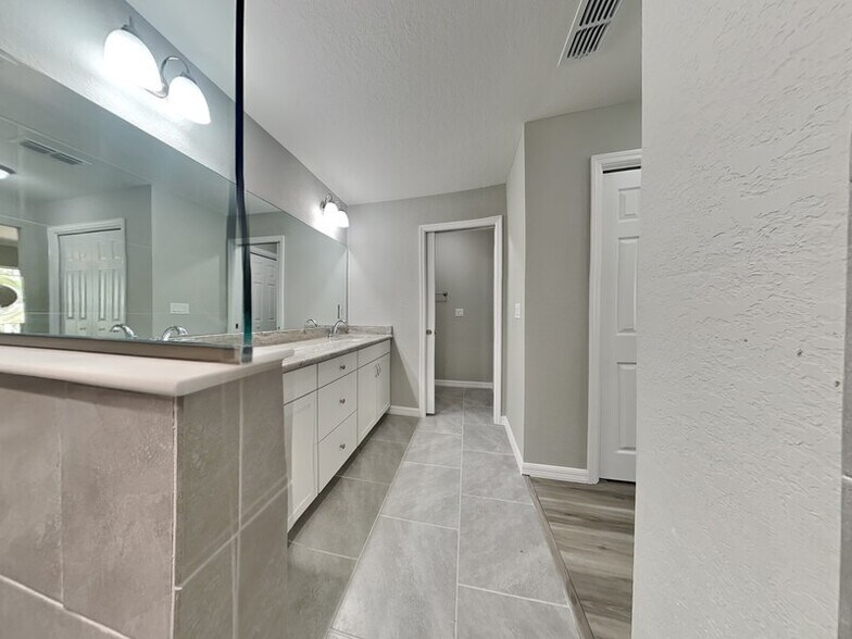 Building Photo - 19955 SW 96th Ln