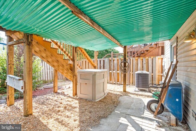 Building Photo - 13466 Foxlease Ct