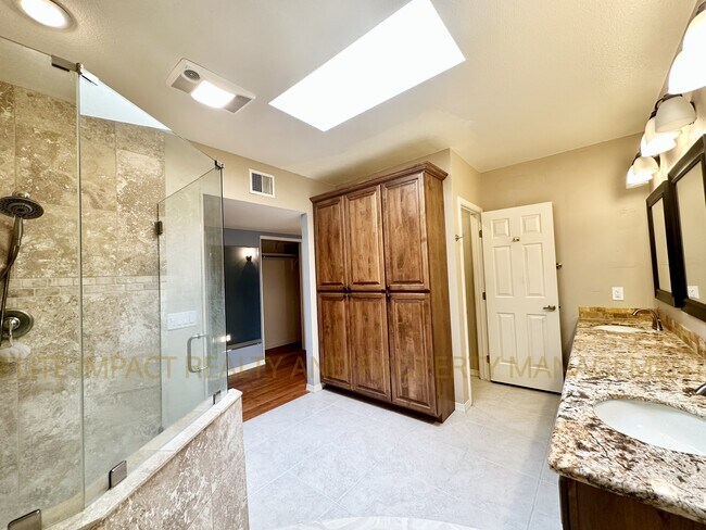 Building Photo - 64427 E Rolling Rock Ct