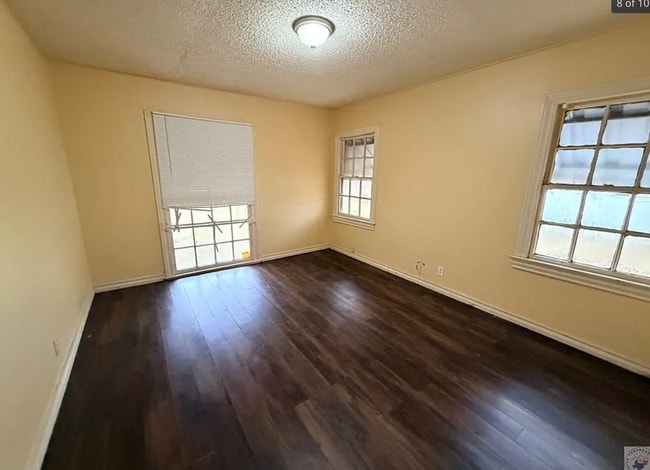 Building Photo - 733 Arizona Ave