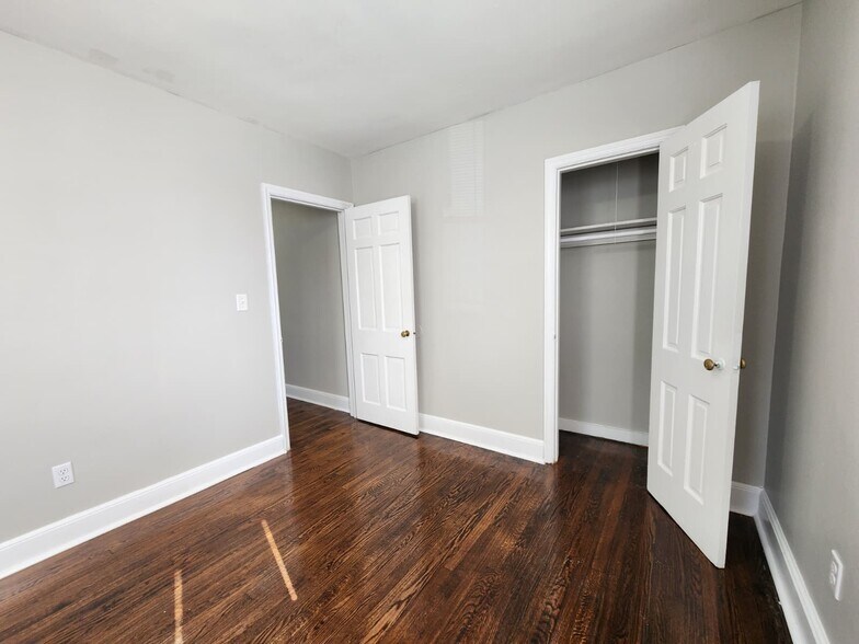 Building Photo - 383 Newhall St