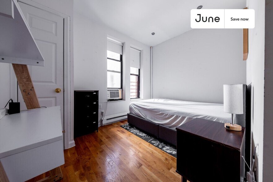 Building Photo - 320 Manhattan Ave