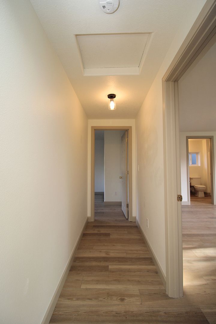 Building Photo - 11318 NE Siskiyou St