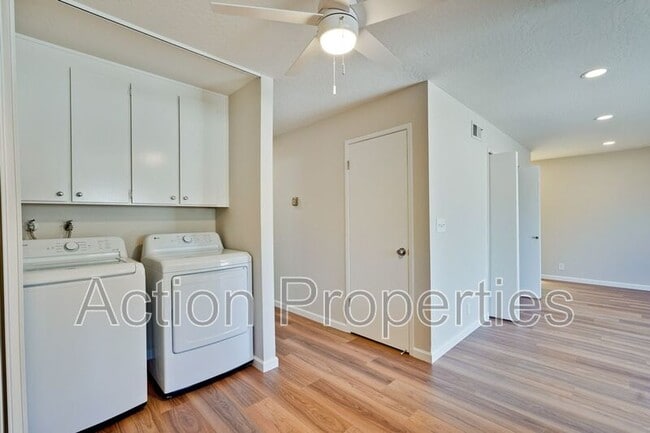 Building Photo - 1662 Merriton Ct