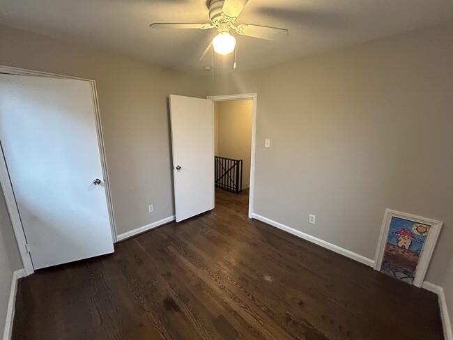 Building Photo - 5338 Chillum Pl NE