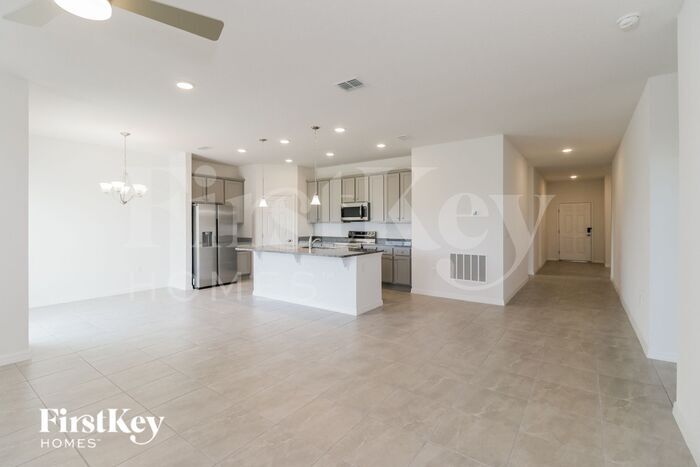 Building Photo - 225 Windsor Reserve Dr