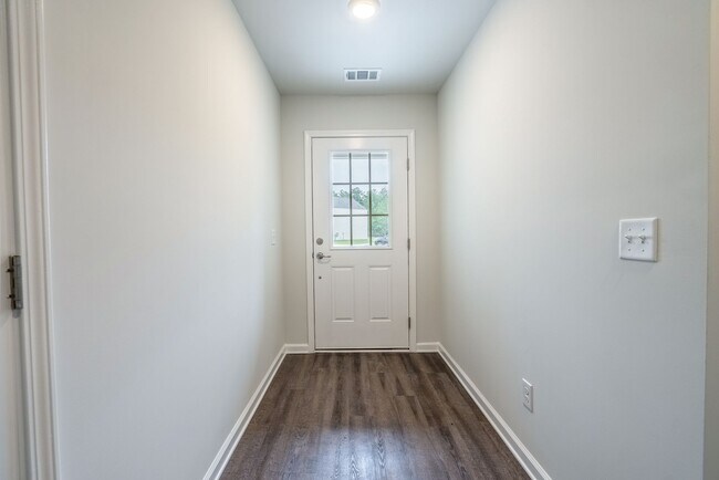 Building Photo - Oglethorpe Landing