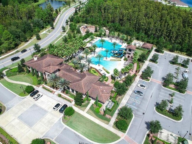 Building Photo - 4567 Tivoli Dr