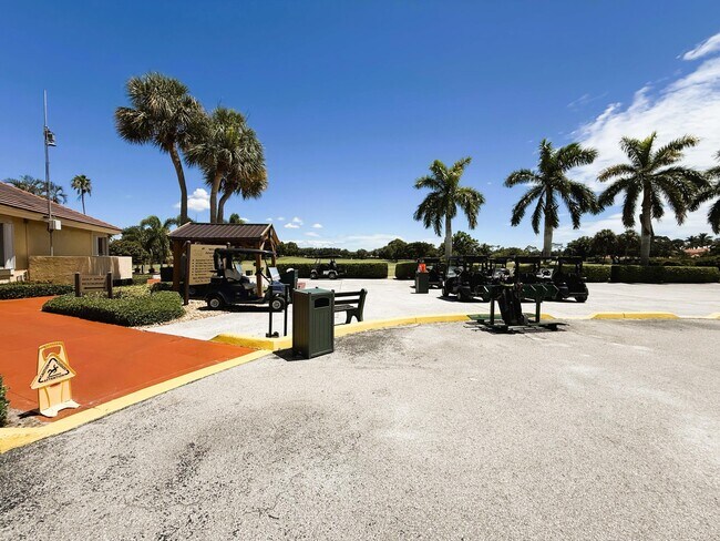 Building Photo - 8225 Pelican Harbour Dr