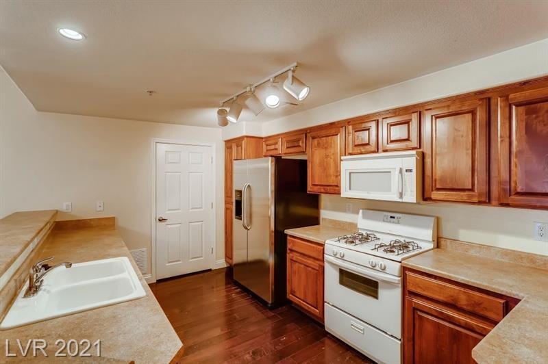 Building Photo - 8777 W Maule Ave