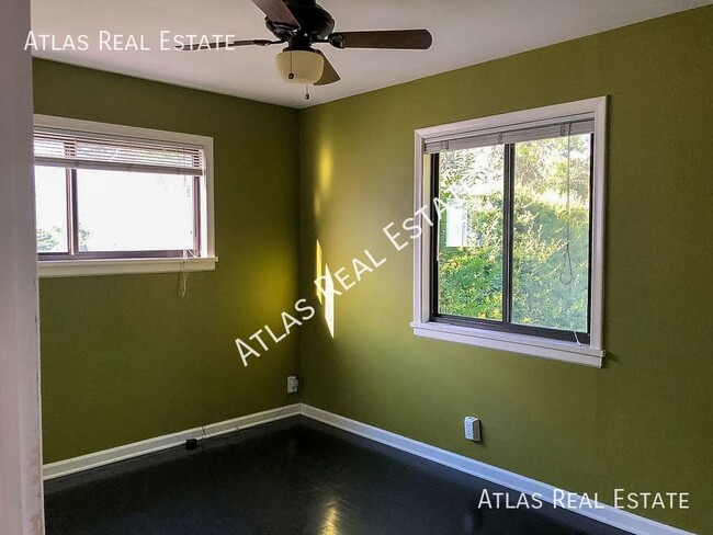 Building Photo - Beautiful 3bd/2bth Single-Family Home | So...