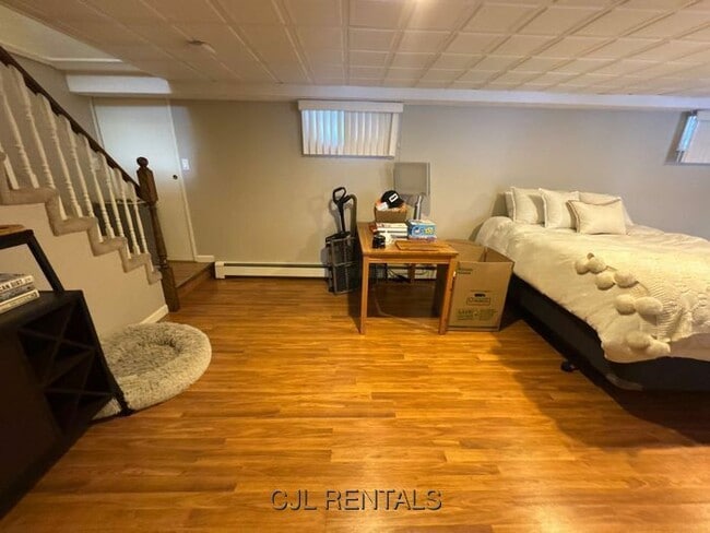 Building Photo - 41 Beaverbrook Rd