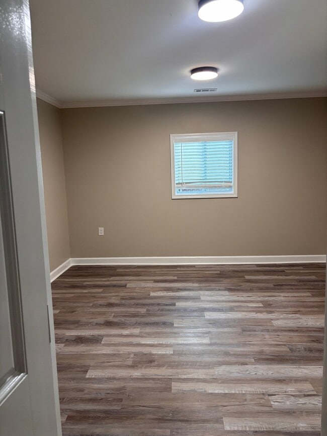 Building Photo - 5558 Quietwood Pl