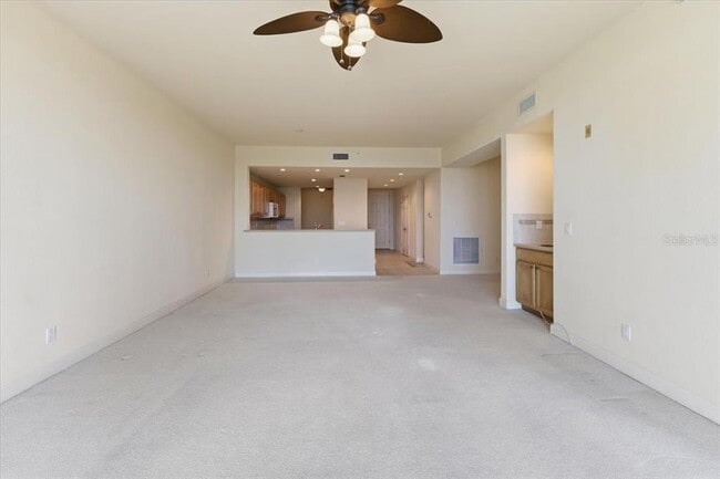 Building Photo - 10045 Links Ln