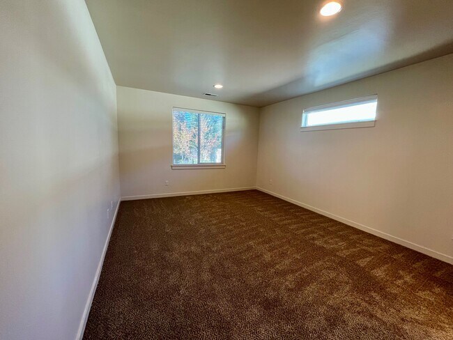 Building Photo - 120 S Voyage Ave