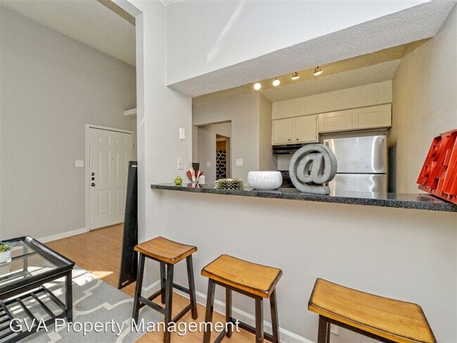 Primary Photo - 4314 Gillis St