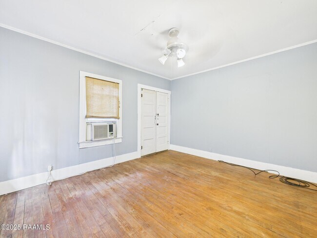 Building Photo - 408 Harding St