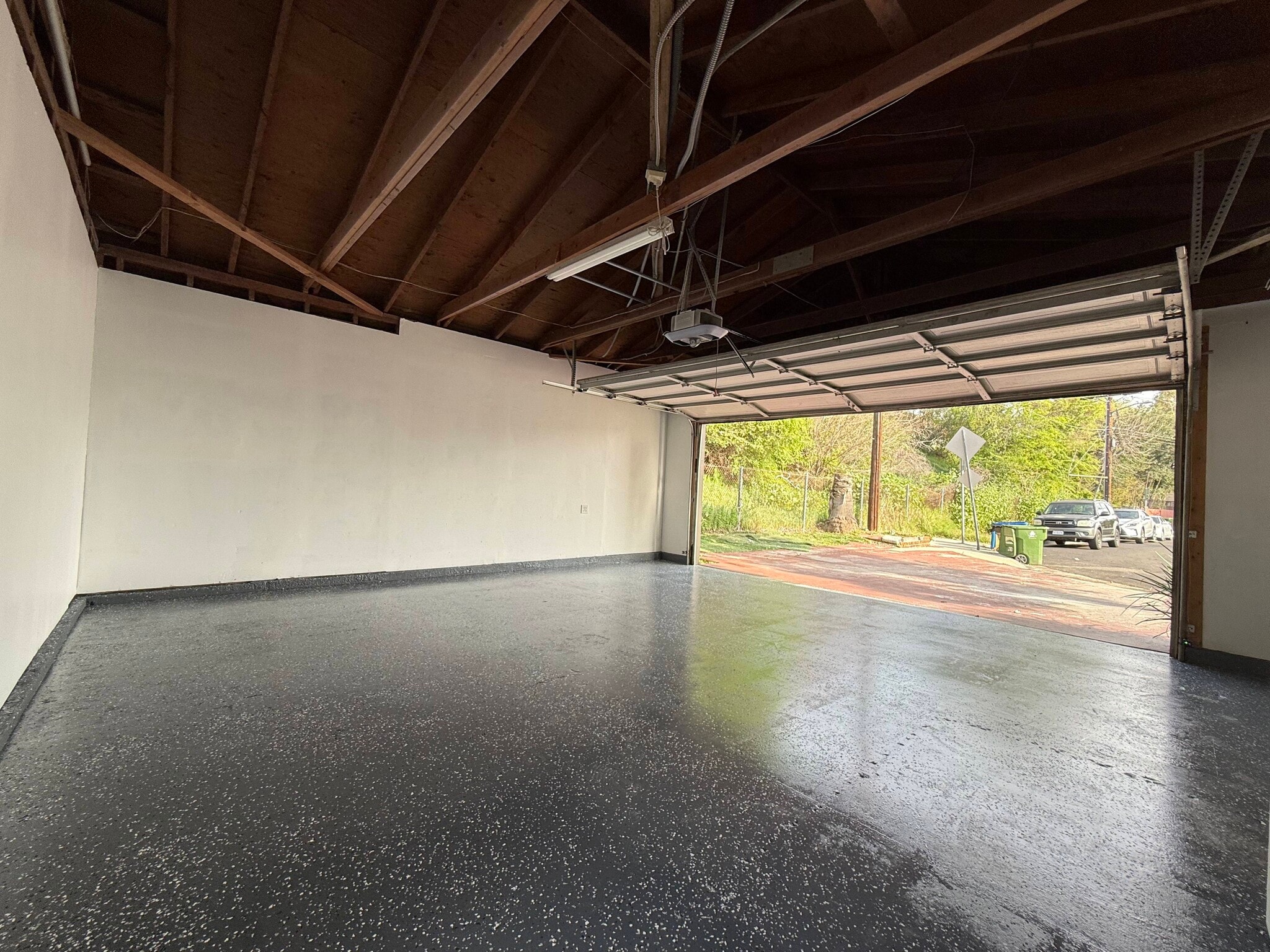 Garage - 5343 Lemp Ave