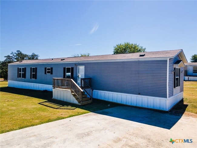 Primary Photo - 40 Locust Dr