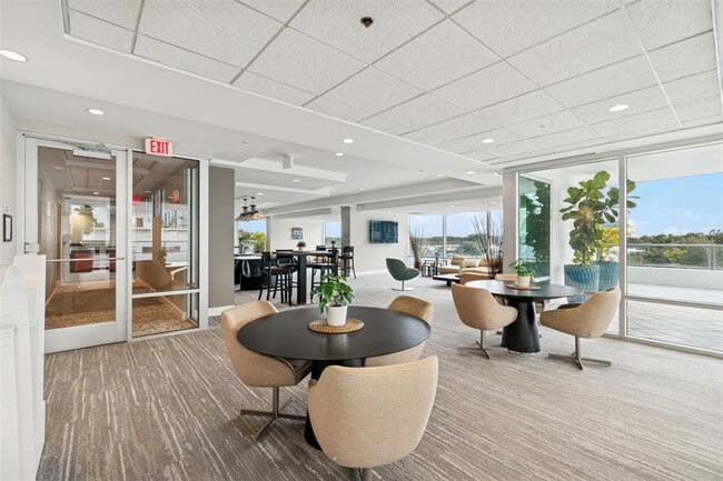 Building Photo - 101 S Eola Dr