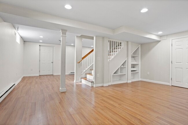 Building Photo - 4 Boxwood Dr