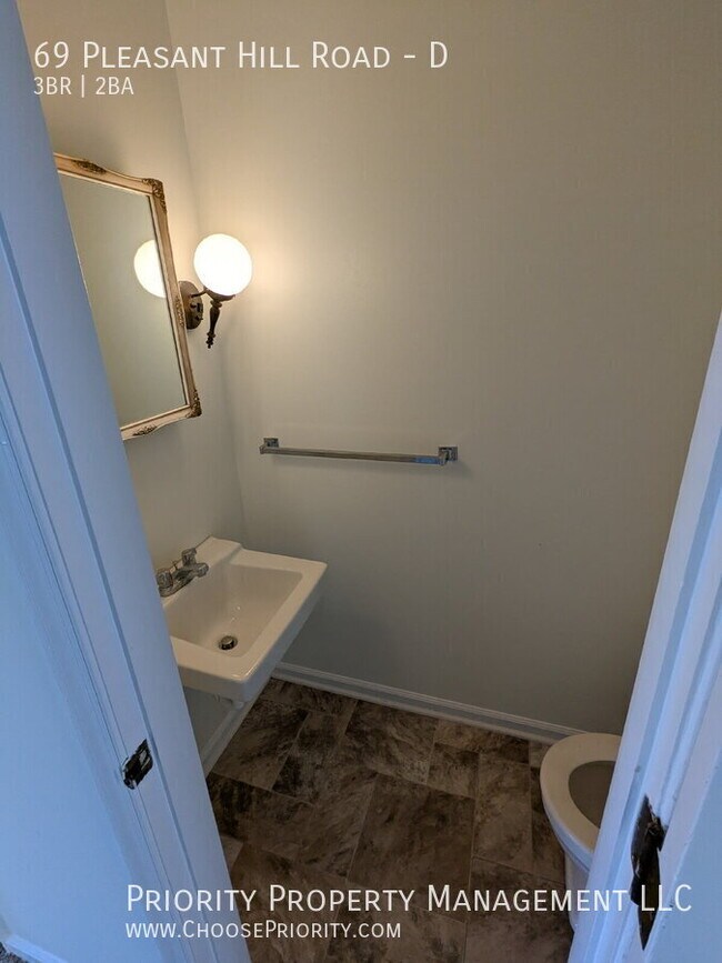 Building Photo - 69 Pleasant Hill Rd