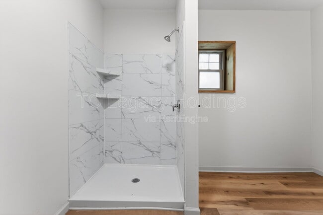 Building Photo - 45 Lincoln St